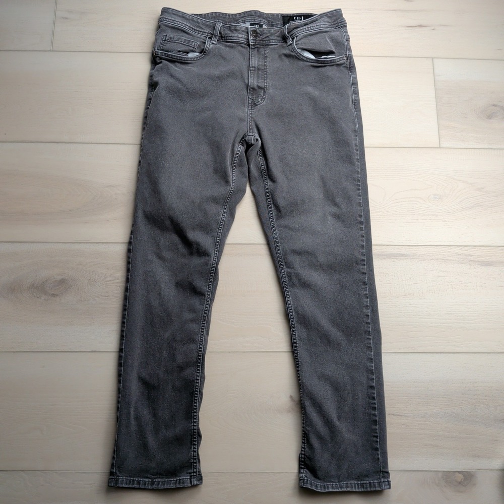 TPJ The Perfect Jeans Mens 36x31 Athletic Fit Straight‎ Leg Stretch Denim Gray